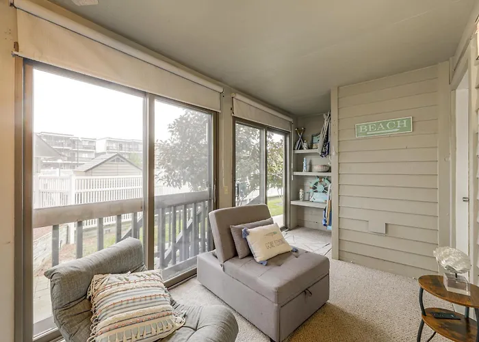 Unwind Poolside, Walk To Shore! Ocean Getaway Ocean City